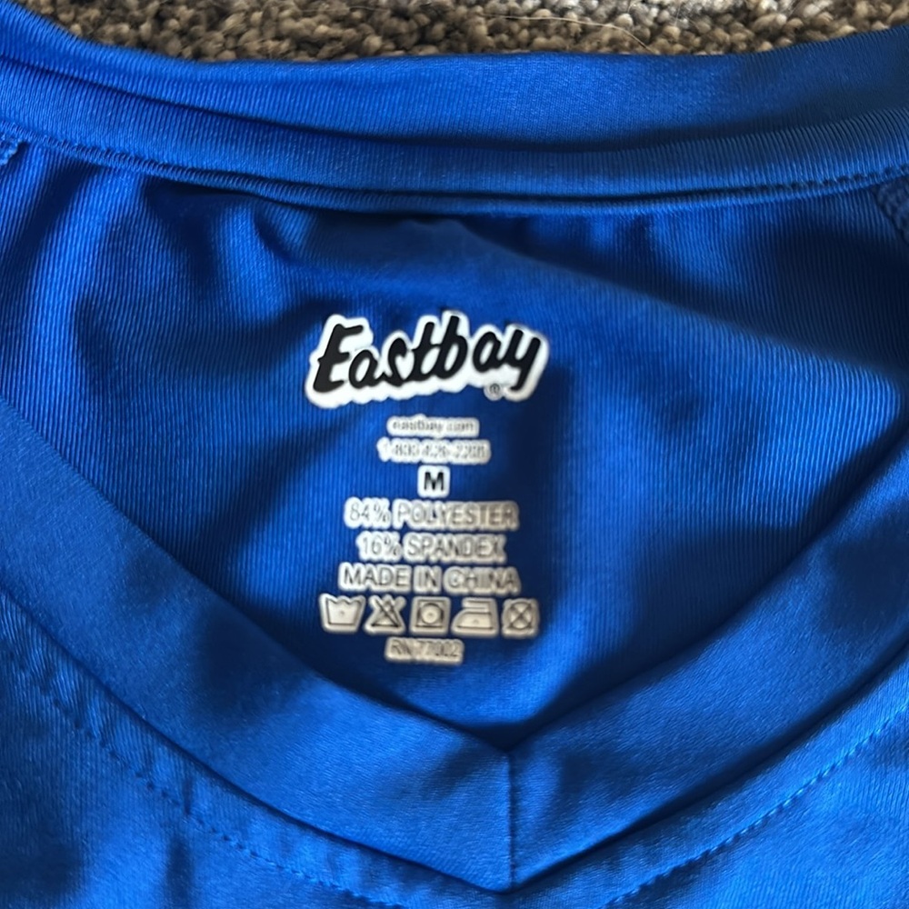 Blue undershirt - Picture 2 of 3